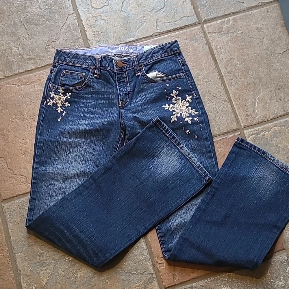 Gap Kids Girls 12 regular boot cut denim blue jeans embroidered sequin snowflake